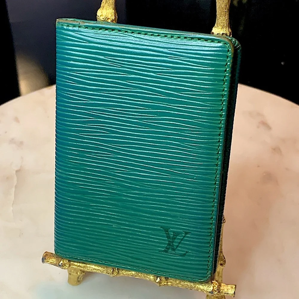 LOUIS VUITTON POCHETTE CARD HOLDER GREEN EPI LEATHER VINTAGE 1998 FRANCE